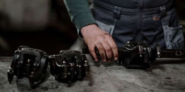 Czy można płukać silnik ropą?