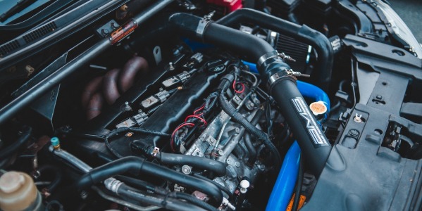 Co daje płukanka silnika?