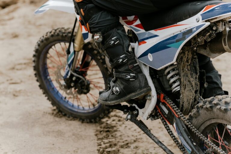 Chemia motocyklowa: pielęgnacja motocykla jako klucz do zachowania jednośladu w dobrej kondycji na długi czas